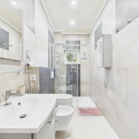 Attraktive Neubauwohnung,balkone,wifi,parken Im Hof,ganze Ruhe 브레멘